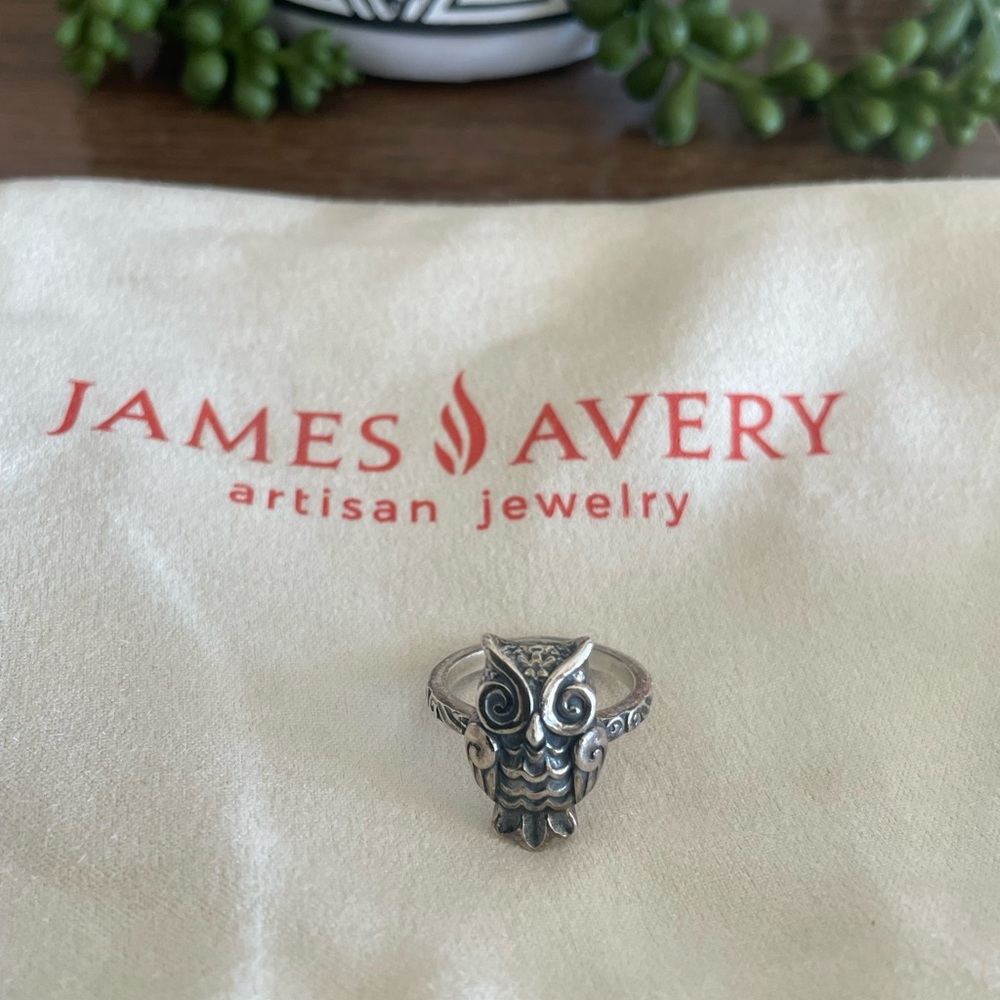 RETIRED James Avery Owl Ring